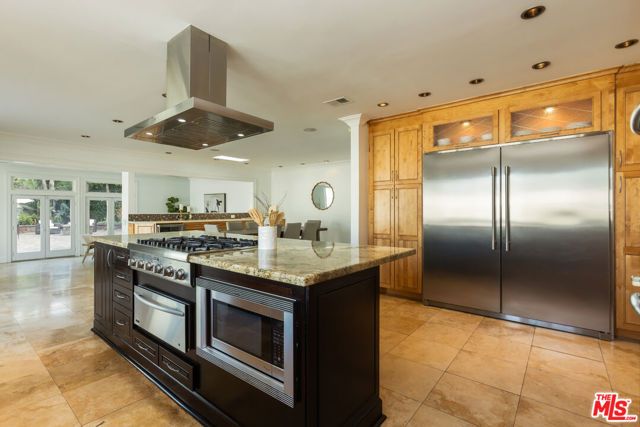 802 Lees Avenue, Long Beach, CA 90815
