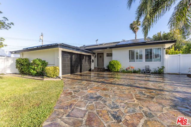 802 Lees Avenue, Long Beach, CA 90815