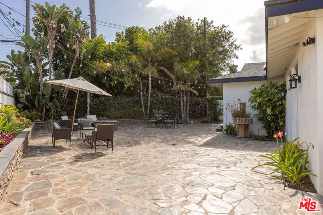802 Lees Avenue, Long Beach, CA 90815