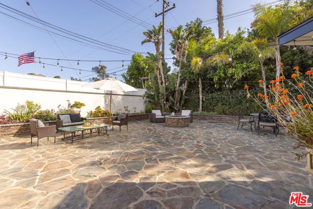 802 Lees Avenue, Long Beach, CA 90815