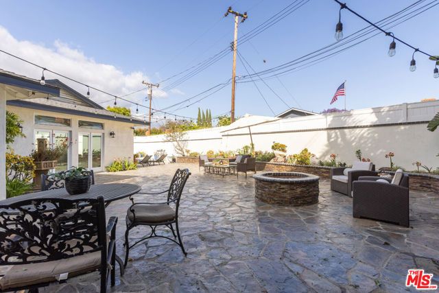 802 Lees Avenue, Long Beach, CA 90815