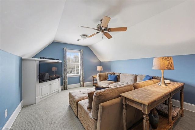 2001 Anchoridge Avenue, High Point, NC 27265