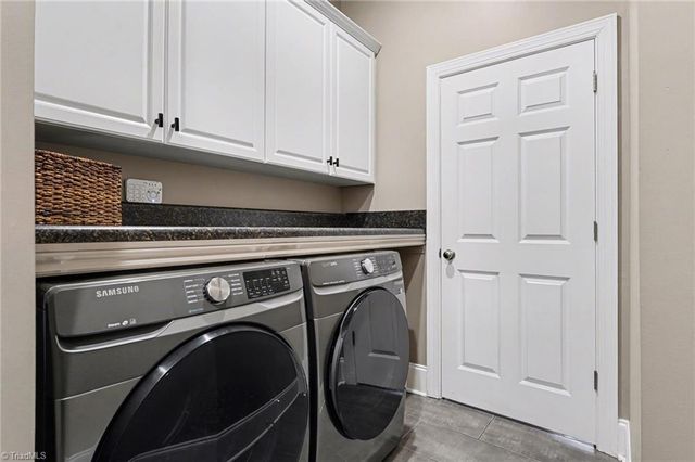 2001 Anchoridge Avenue, High Point, NC 27265