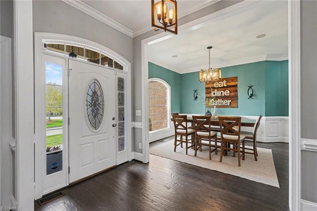 2001 Anchoridge Avenue, High Point, NC 27265