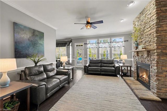 2001 Anchoridge Avenue, High Point, NC 27265