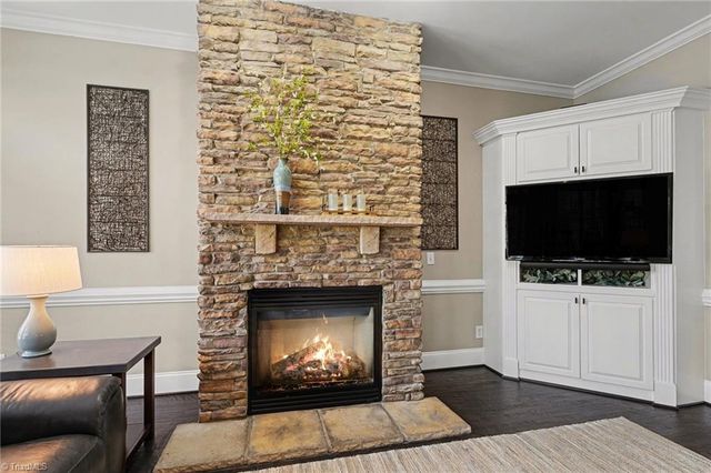 2001 Anchoridge Avenue, High Point, NC 27265