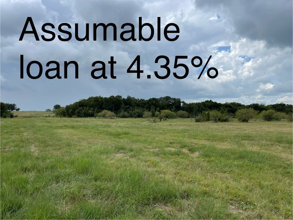 412 Private Road 190, Blum, TX 76627