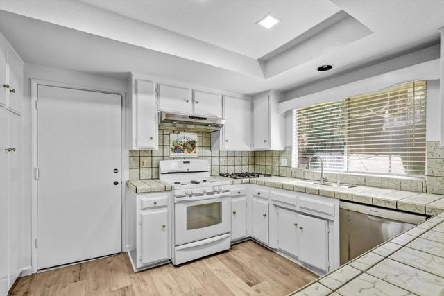 1315 Barbara Drive, Vista, CA 92084