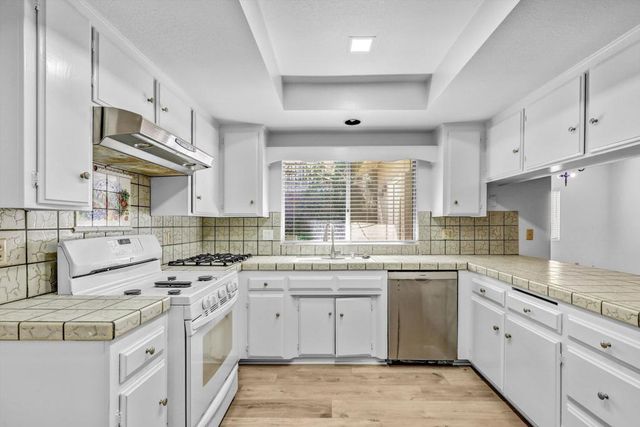 1315 Barbara Drive, Vista, CA 92084