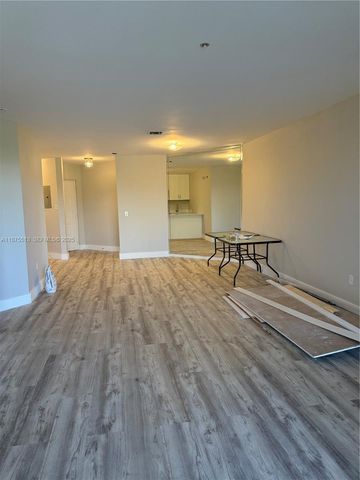 5147 Europa Drive N, Boynton Beach, FL 33437