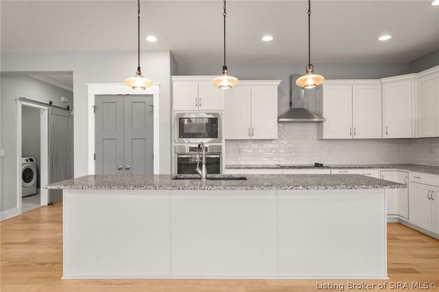 1009 Equine Avenue, Sellersburg, IN 47172
