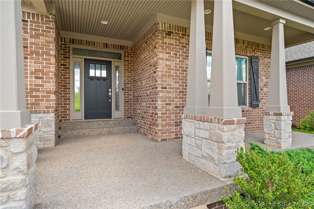 1009 Equine Avenue, Sellersburg, IN 47172