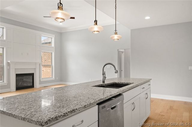 1009 Equine Avenue, Sellersburg, IN 47172