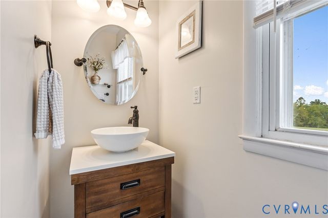 61 Mohawk Rd, Buckingham, VA 23921