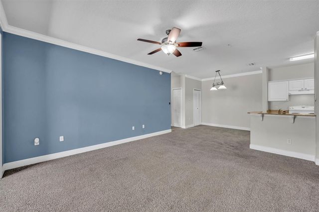 200 SOUTHERN PECAN CIRCLE 206, Winter Garden, FL 34787