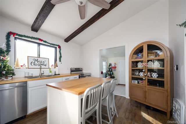 14 Princeton Street, Red Hook, NY 12571