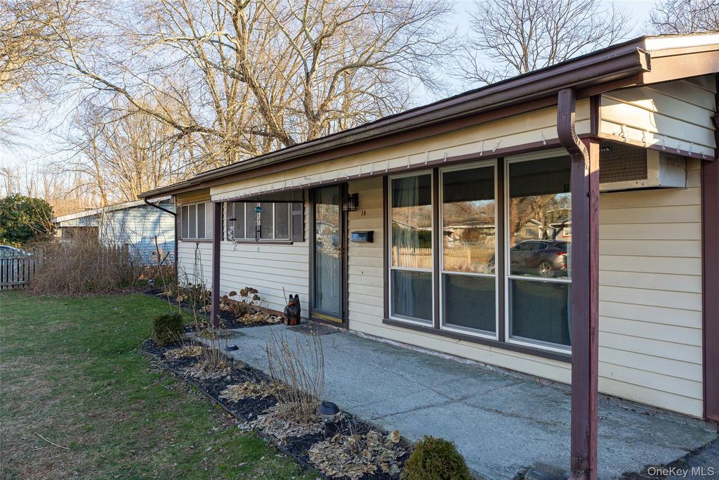 14 Princeton Street, Red Hook, NY 12571