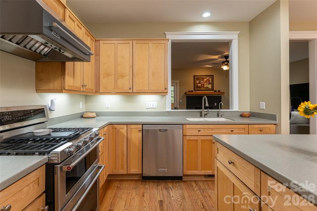 1328 Heathbrook Circle, Asheville, NC 28803
