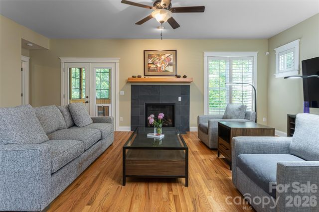 1328 Heathbrook Circle, Asheville, NC 28803