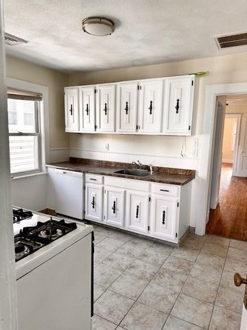 53 Fairfax St 2, Somerville, MA 02144