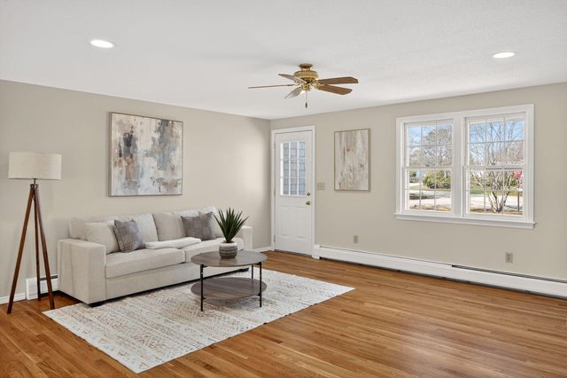 493 Prince Hinckley Road, Centerville, MA 02632