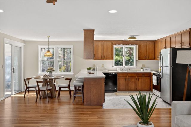 493 Prince Hinckley Road, Centerville, MA 02632