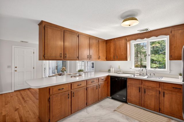 493 Prince Hinckley Road, Centerville, MA 02632