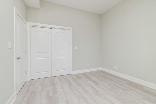 2448 S Oakley Avenue 2F, Chicago, IL 60608