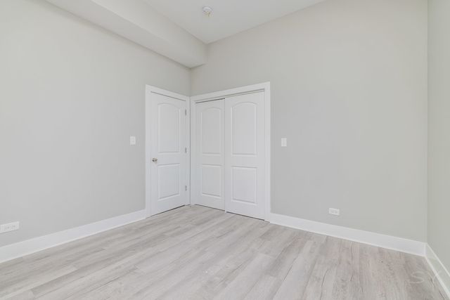 2448 S Oakley Avenue 2F, Chicago, IL 60608