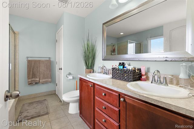 2448 Solace Drive, Commerce Charter Township, MI 48382