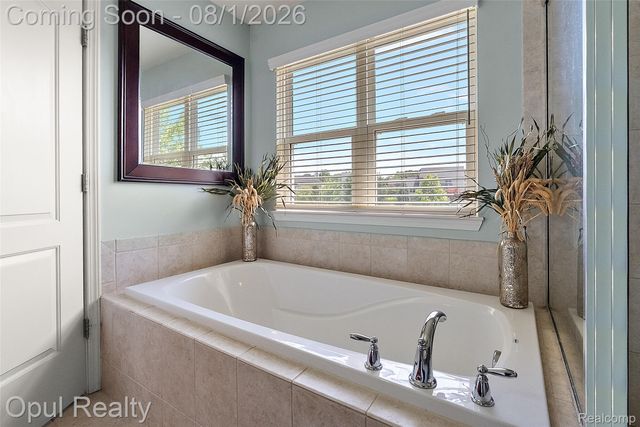 2448 Solace Drive, Commerce Charter Township, MI 48382