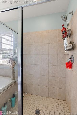 2448 Solace Drive, Commerce Charter Township, MI 48382