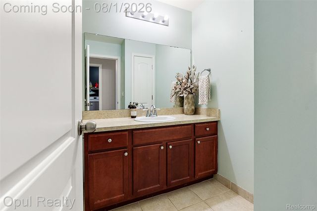 2448 Solace Drive, Commerce Charter Township, MI 48382