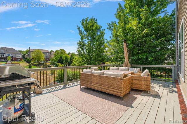 2448 Solace Drive, Commerce Charter Township, MI 48382