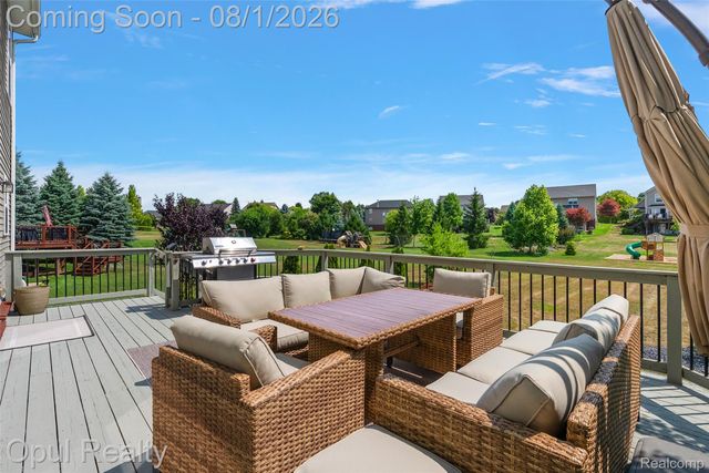 2448 Solace Drive, Commerce Charter Township, MI 48382