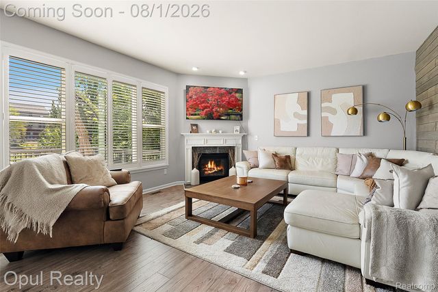 2448 Solace Drive, Commerce Charter Township, MI 48382