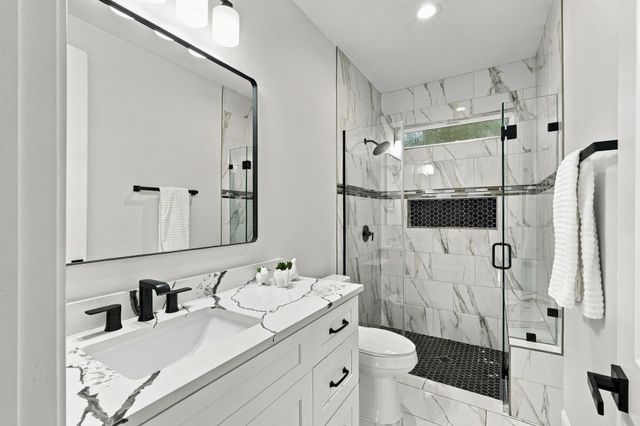 20302 Boggy Ford RD, Lago Vista, TX 78645