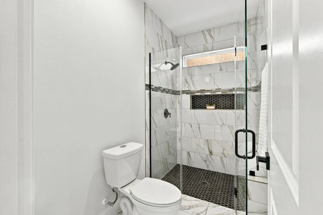 20302 Boggy Ford RD, Lago Vista, TX 78645
