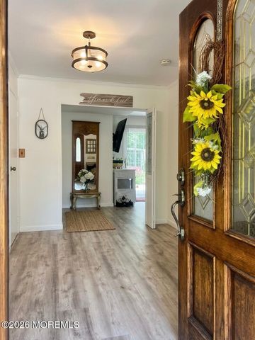 12 Ned Drive, Matawan, NJ 07747