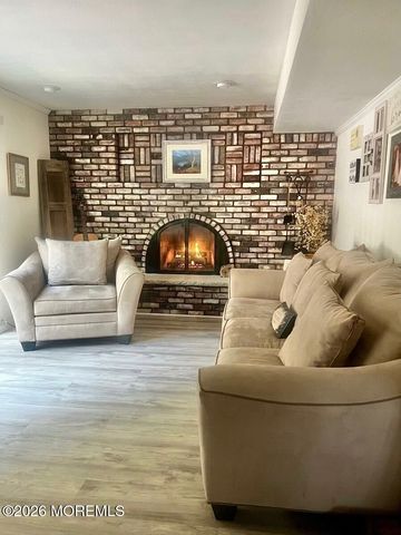 12 Ned Drive, Matawan, NJ 07747
