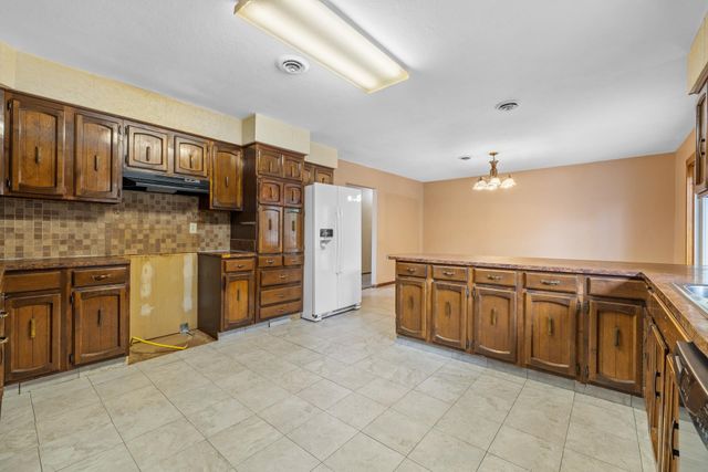 1100 78th St SE, Minot, ND 58701