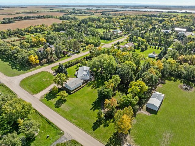 1100 78th St SE, Minot, ND 58701