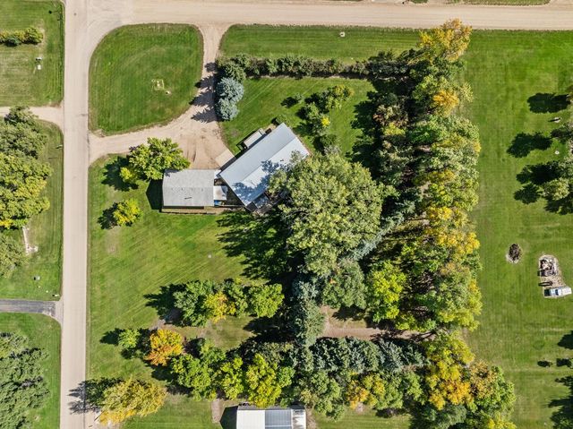 1100 78th St SE, Minot, ND 58701