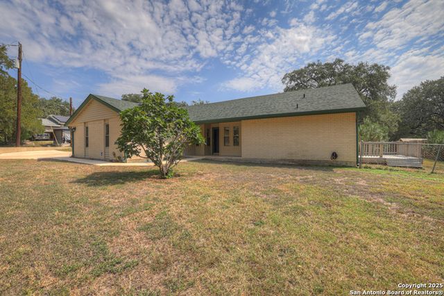 1260 Flaming Oak, New Braunfels, TX 78132