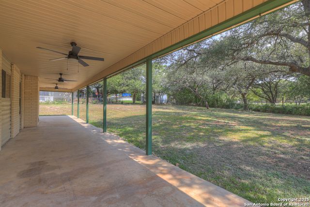 1260 Flaming Oak, New Braunfels, TX 78132