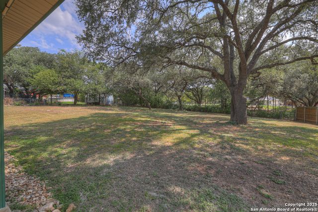 1260 Flaming Oak, New Braunfels, TX 78132