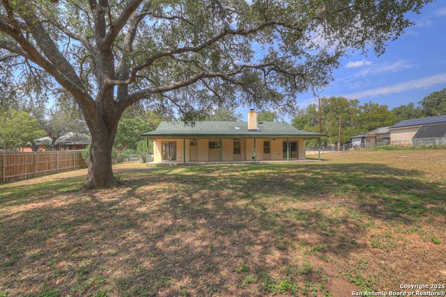 1260 Flaming Oak, New Braunfels, TX 78132
