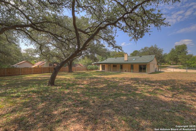 1260 Flaming Oak, New Braunfels, TX 78132