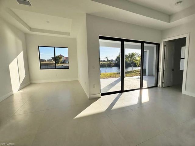 1134 NW 18th TER, Cape Coral, FL 33993