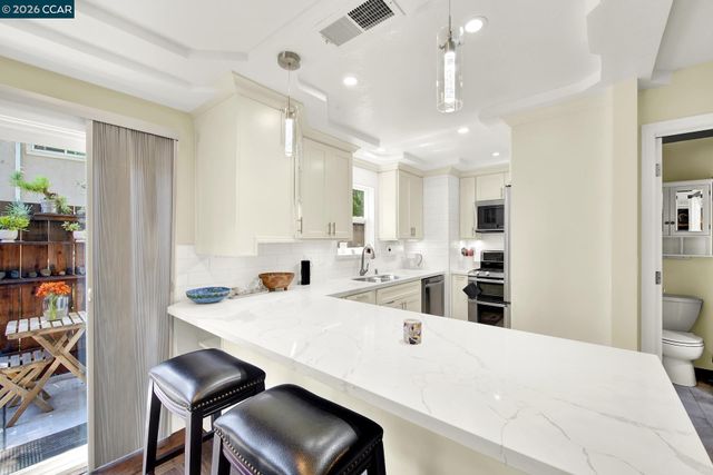 1896 San Vincente Dr 12, Concord, CA 94519